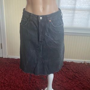 BLACK DENIM SKIRT SIZE 6